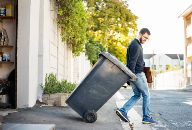 Best Construction Debris Removal  in Columbiana, OH